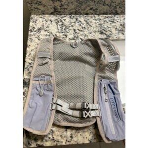 Running Hydration Vest Backpack, Lightweight Insulated Pack with 1.5L Water